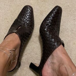 Brighton Brown Tynan Leather brown dressy clogs